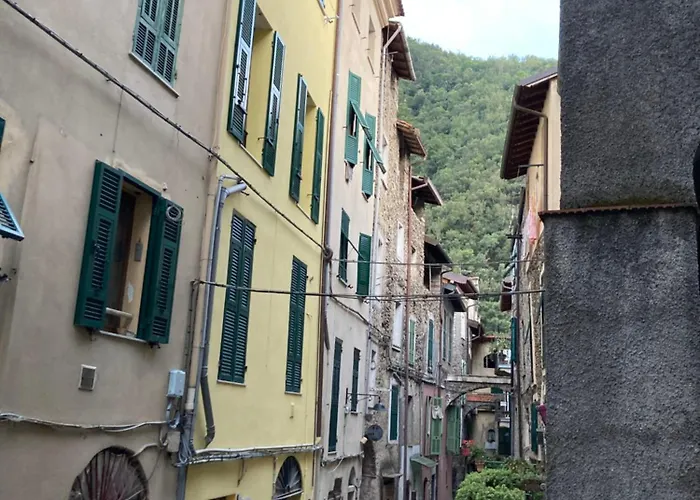 Casa Gaia, La Casa Sui Tetti Isolabona