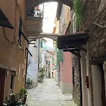 Casa Gaia, La Casa Sui Tetti