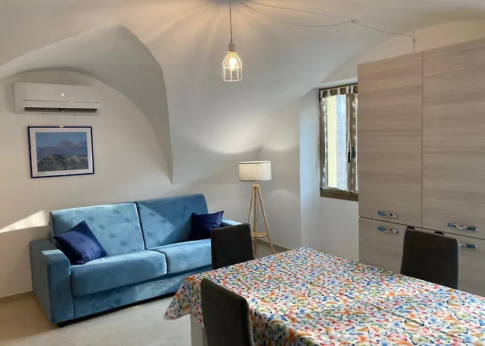 Casa Gaia, La Casa Sui Tetti Apartman